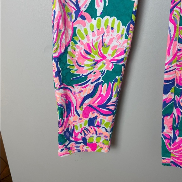 Lilly Pulitzer Pink and Green Floral Pants - Size 6 - Picture 4 of 9